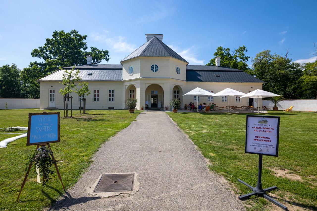 Penzion Alenka Valtice Exterior foto